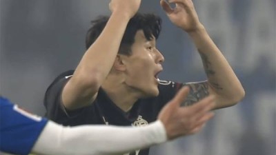 공만 건드렸잖아요 시즌 첫 경고가 너무 억울한 김민재…옆에 있던 케인 내 인생 최악의 심판 분노