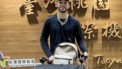 '前 한화' 리베라토, 대만 입국에 들썩 공수 겸장 외야수 왔다! 등록명은 '방리둬'→대체 왜?