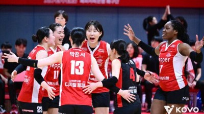 '조이 30점 폭발' 페퍼저축은행 셧아웃, 현대건설만 만나면 강하다 '상대전적 4승 1패 압도' [MD광주]