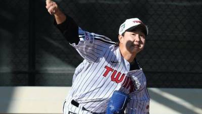 ‘이제 139km’ LG 마무리 유영찬, WBC 대표팀 탈락인가, 왜 페이스 다운할까