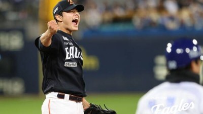 '어깨 통증' 문동주, 류지현호 대표팀 최종 명단 제외 가닥...대체 멤버는 고영표 유력