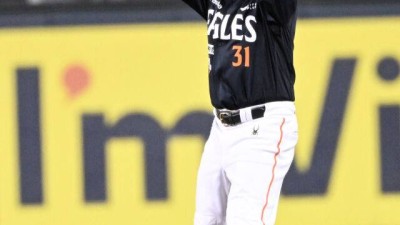 손아섭 한화 1억원 계약 그 후, 어떻게 따낸 KBO 1위인데…26억원 최형우·47억원 김현수 ‘맹추격 예고’