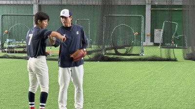 롯데 선수들 전부 ‘밥’ 먹으러 갔는데…점심 반납하고 ‘보충 수업’ 자처한 ‘미친 열정’ 사제(師弟)는 누구 [SS타이난in]