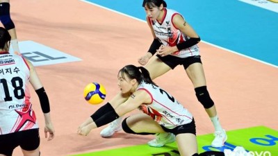 졸업도 안 한 여고생이 이토록 리시브 잘하다니... 장윤희 감독이 전한 중앙여고 박여름 운동 안 하면 불안해했어요