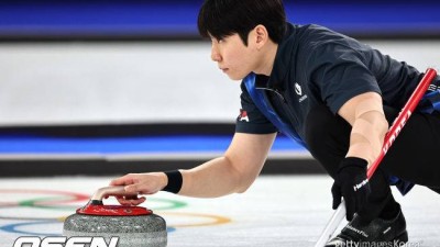 컬링 믹스더블 김선영-정영석, '세계선수권 챔피언' 미국 상대 승리...5연패 후 첫 승리 [2026 동계올림픽]