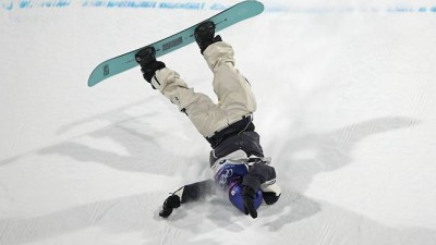 결승 너무 지루…생방송 중 해설위원 발언 논란