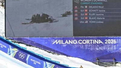 '스키여제' 린지 본, 활강 경기 도중 큰 사고...헬기로 병원 후송