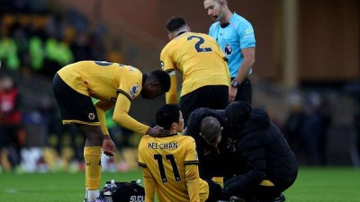 충돌 없이 쓰러진 황희찬, 울브스서 11번째… 이쯤되면 ‘유리 황소’