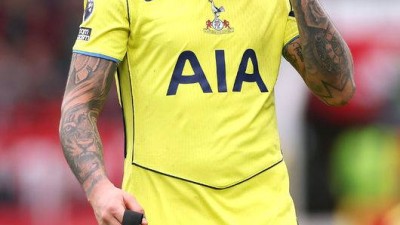 손흥민한테 주장 완장 박탈 떠들던 英 해설자, 로메로엔 입꾹닫...레알-바르사 급 선수