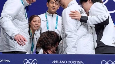 ‘미국 못 넘고 2연속 은메달’ 일본 사토, 3분간 눈물만 쏟았다…최강 말리닌 역전 못하자 ‘울음 바다’