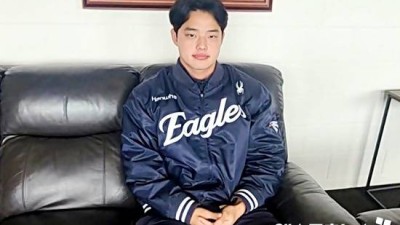 '어깨 염증→WBC 낙마' 아쉬운 문동주 핸드폰 며칠 간 못 봐…몸과 마음 둘 다 힘드네요 [멜버른 인터뷰]