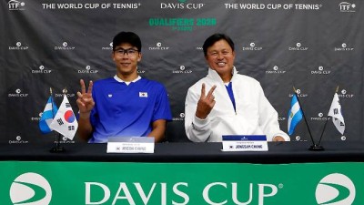 美 기자도 극찬 정현, 다시 영웅이 됐다 韓 남자 테니스, 아르헨에 짜릿한 역전승