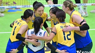 ‘피치 부상 복귀’ 흥국생명 꺾은 현대건설, 2위 탈환 성공...김희진은 650블로킹 달성 ‘역대 8호’ [MD수원]