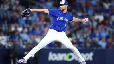 한국행 끔찍 라우어, 연봉 조정서 졌다...135만 달러 적은 440만 달러 받게 돼