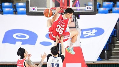 [STN@현장] 이렇게 잘 하니 '18세'의 국대행 예상하지...잘하더라 다니엘 덩크슛 포함 활약 폭발