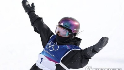 부상 트라우마 딛고 金… '17세' 최가온이 보여준 '강철 멘탈'[밀라노 이슈人]