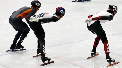 실격으로 1000m 준결승 좌절…황대헌 깔끔한 레이스 했어야[2026 동계올림픽]