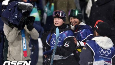 금메달 직후 아버지 향했는데...최가온 감동 순간, OBS 화면 전환 논란 [2026 동계올림픽]