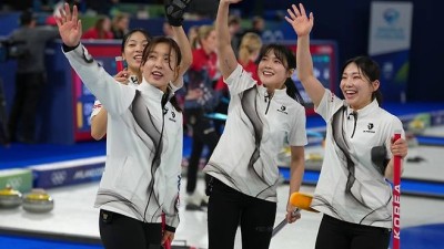 韓 여자 컬링, 이탈리아 이어 '디펜딩 챔프' 영국까지 잡고 2연승...9-3 압승 거둬 [2026 밀라노]