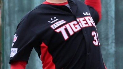 '52억 필승조급' KIA 이 선수 무조건 살린다…완벽한 대체자, 가진 공의 힘을 믿는다