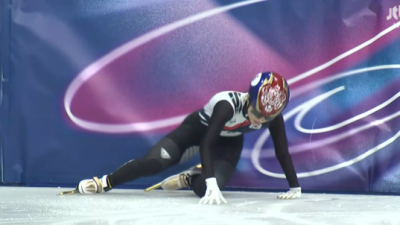 '또 충돌' 김길리, 이번엔 네덜란드 선수에 밀려 넘어져… 몸상태 괜찮나