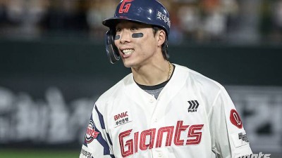 롯데 어이상실, 불법인지도 모르고 해맑게 사진 촬영… 롯데 몰래 얼마나 다녔나, 최고 징계 받나