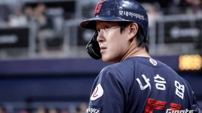 '5억 원+고급 운동화' 주고 MLB 가는 거 붙잡았는데, 부진에 도박 사건까지…'실망의 연속' 나승엽에 속 타는 팬들