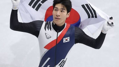 '팀킬 논란, 반칙왕' 황대헌 향한 한국 팬들 비판→중국은 대찬사 우여곡절 와중에 메달 획득 엄지 척