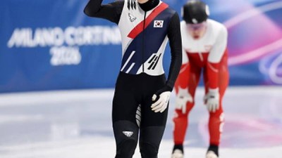 남자 쇼트트랙, 우승후보 네덜란드 꺾고 조 1위로 5000m 계주 결승 진출