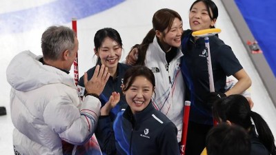 中 분노 중국 감독 제정신 아니다, 한국 스파이 아닌가...'韓 컬링계 아이돌'에 무너졌다, 패배 후 비난 폭주