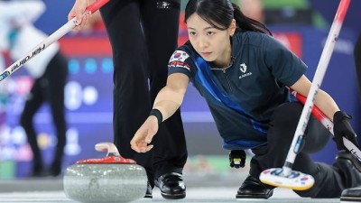 설 끝자락에 온 ‘승전보’ 될까…여자 컬링, 세계 1위 스위스와 3-3 접전[2026 동계올림픽]