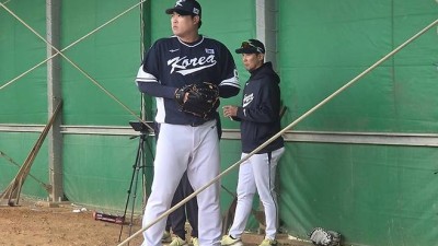 류현진 '첫 불펜피칭', 코칭스태프가 놀랐다!…어떻게 이렇게 한 번에→RYU 구종 다 던졌다, 감 괜찮다 [오키나와 스케치]