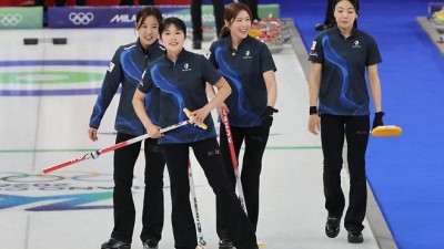韓 여자 컬링, 강호 ‘스웨덴’과 맞대결…4승 3패로 현재 공동 4위 [밀라노 동계올림픽]
