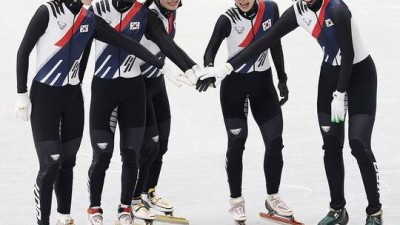 뒷담화-헐뜯기로 상처났던 최민정-심석희, 결정적 순간 결국 금메달 합작