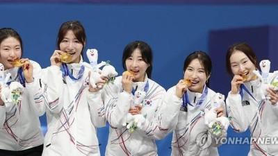 모르겠고 버텼다, 기억 안나고 앞만 봤다 金 이끈 '무조건' [女쇼트트랙 금메달]