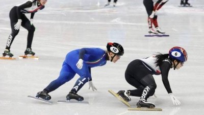 '막판 추월극' 김길리 네 발로 탄 것처럼 양 손 다 짚고 달렸다