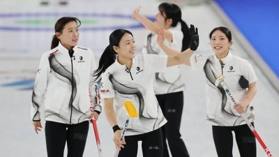 '캐나다-미국에 영국까지' 女 컬링 4강 경우의 수, 복잡해 보이지만 단순하다…캐나다전 이겨야 올라간다 [2026 밀라노]