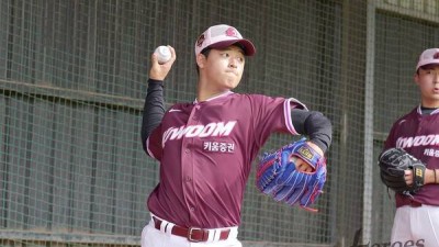 '학폭 논란' 전체 1순위 박준현, 침묵 깨고 첫 등판…키움 청백전 선발 출격→실전 감각 점검했다