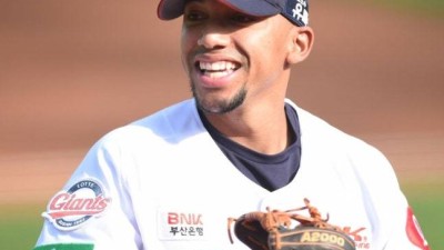 불과 5년 전 롯데 주전 유격수였는데...벌써 감독 됐어? 34세 나이에 전격 은퇴→마이너리그 사령탑으로 새 출발