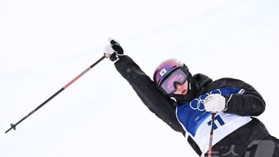 이승훈, '한국 최초' 프리스타일 스키 하프파이프 결선 진출[올림픽]