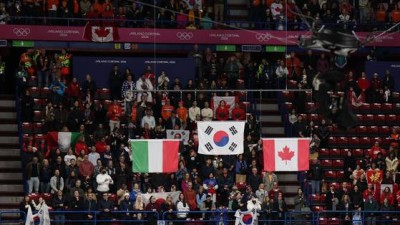 쇼트트랙 시상식에 잘못된 태극기…선수단, IOC·조직위에 공식 사과와 시정 요청
