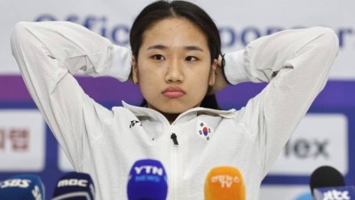 안세영 '세계 최초' 50억 꿈 아니다…中 돈방석 예언 11관왕 안세영, 더욱 큰 돈 벌 것 → 월드투어 상금 증액 '오피셜'