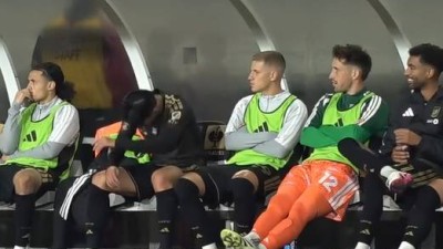 '이례적' 손흥민 분노, 끝내 메시와 유니폼 교환 실패→도대체 왜?... 역사적 대승에도 굳은 얼굴