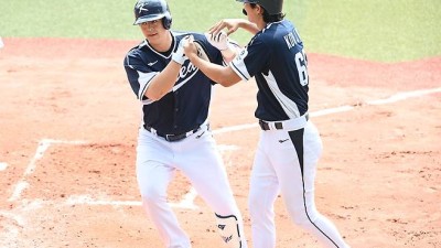 한화가 한화 울렸다!…노시환 투런포+문현빈 결승타→대표팀 7-4 역전승 [WBC 캠프]