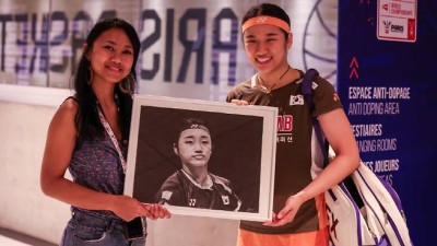 안세영 소름돋았다 BWF도 감동한 '안세영+연필화가' 미담…선수 출신 화가, 안세영 초상화로 자선활동