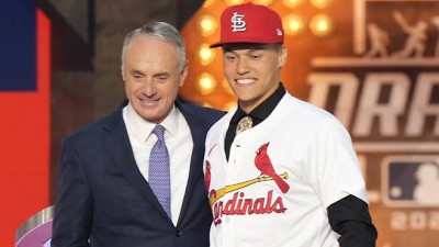 할머니 위해 韓 국대 원했는데 한국계 유격수가 ML 넘버원 유망주라니