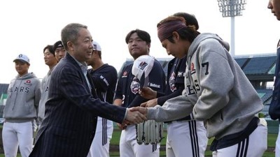 4~5등 하려 야구하는 거 아냐 구단주 묵직한 메시지→FA 최대어도 화답 전적으로 공감, 100% 당연...9등은 더더욱 하면 안 돼 [미야자키 캠프]