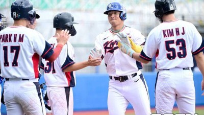 日 수석코치 앞에서 홈런 파티…안현민 만루포+김도영 백투백+정우주 3이닝 퍼펙트. 대표팀, 삼성 16-6 대파 [오키나와 리뷰]