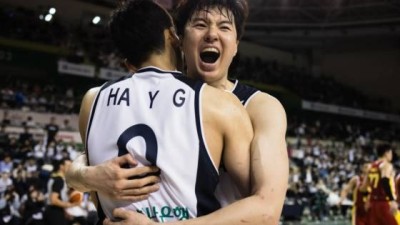 '中 2연속 박살' 韓 기세 와르르, '사상 첫' 외국인 감독 의도한 플레이 못 해... 운명의 한일전 남았다