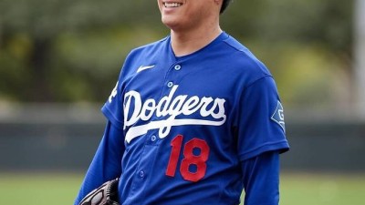 사이영상 후보라더니, 야마모토 왜 이러나…1⅔이닝 2실점→선두타자 홈런 맞고 3이닝 2실점